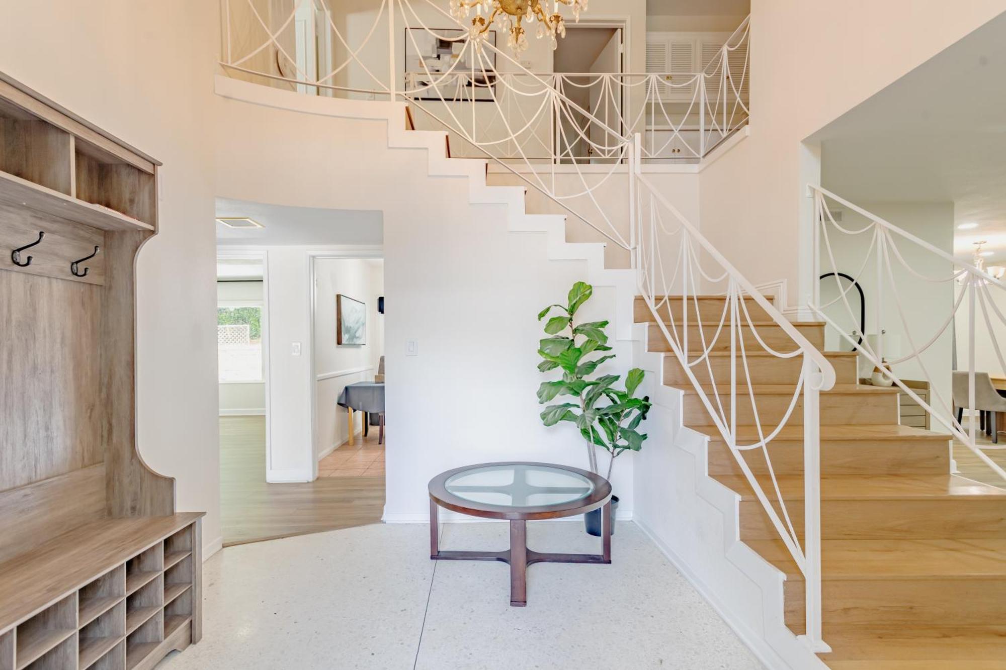 Beautiful 5 Bedroom Sleeps16 Pool Universal Hébergement de vacances *